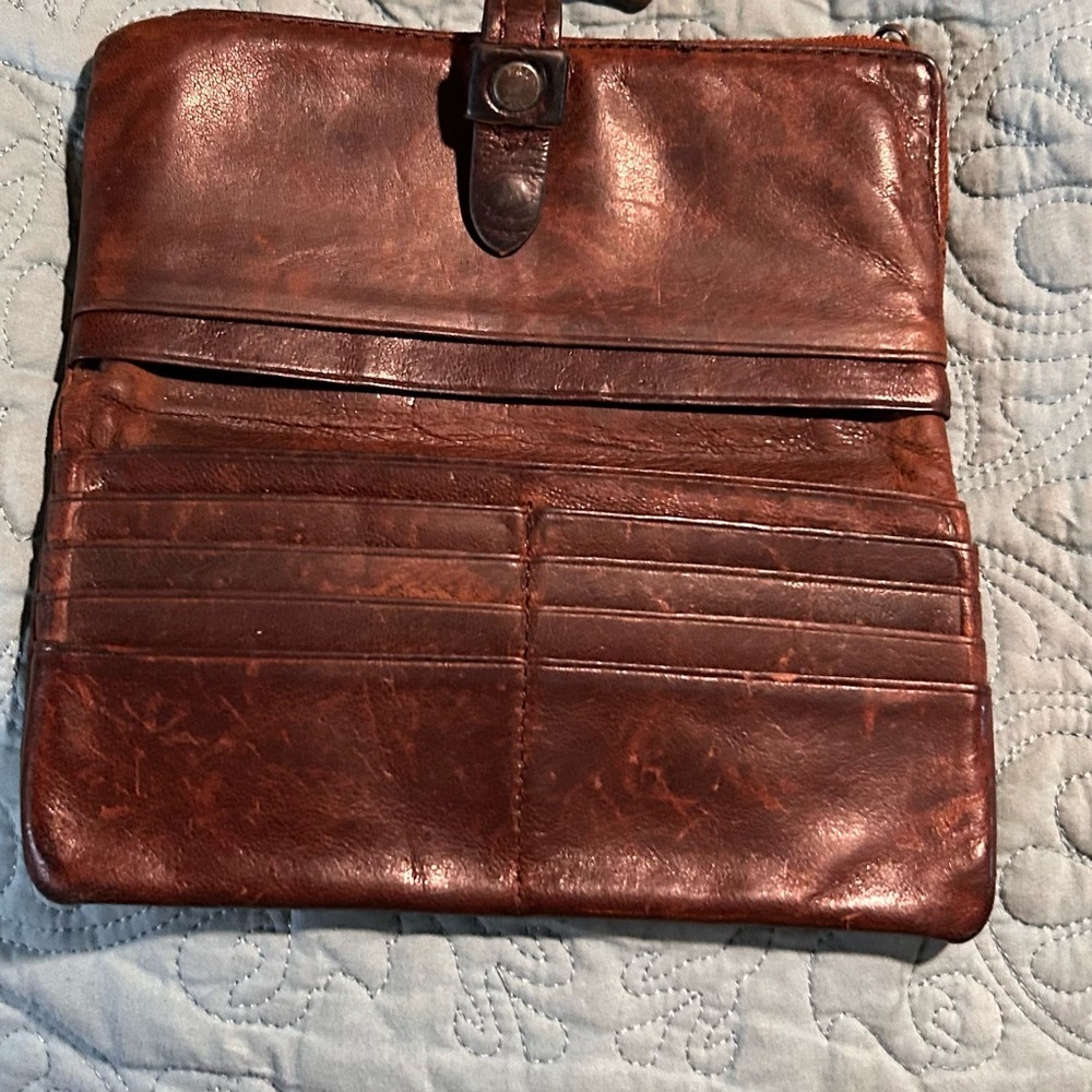 Frye Brown Leather Wallet Classic Rustic Design